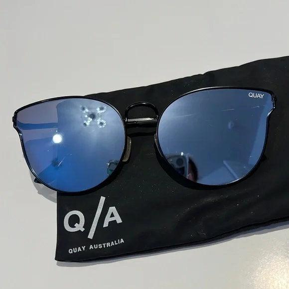 Quay Australia | Accessories | Classic Quay Sunglasses So  display picture 3